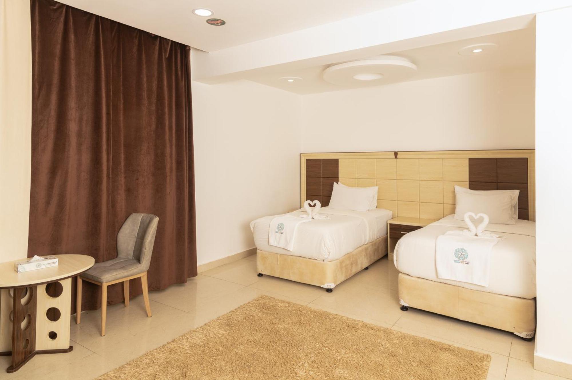 Diamond Star Hotel فندق النجمة الماسية Seeb Exterior photo